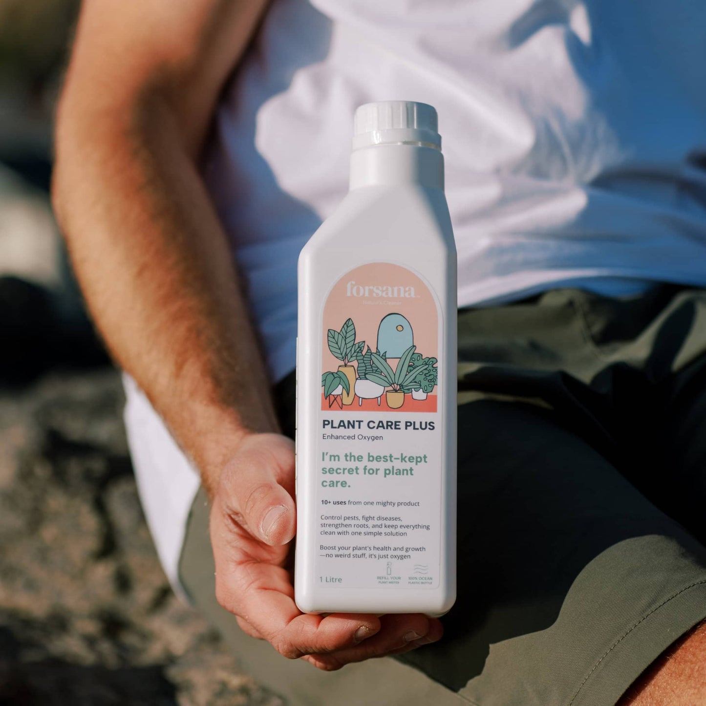 Forsana Plant Care Plus 1L - Enhanced Hydrogen Peroxide for Plants in Hand