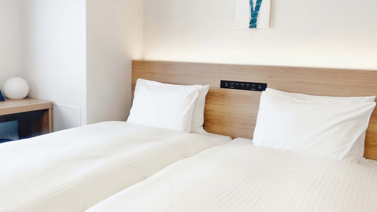 Mattress cleaning guide – Safe, non-toxic methods for cleaning and refreshing your mattress.